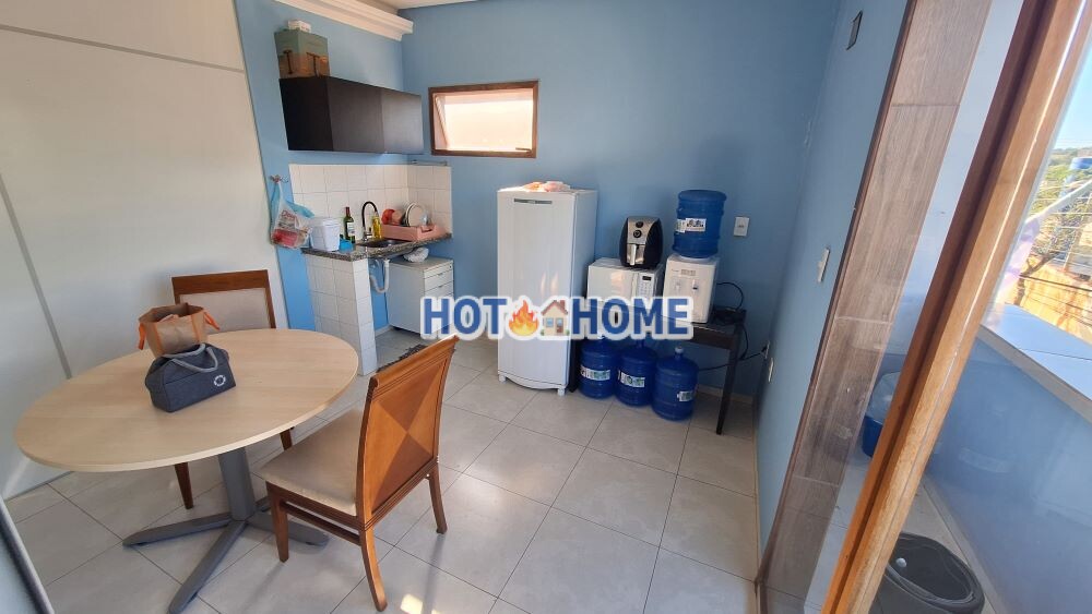 Casa para renda, Possibilidade 3 alugueis. Salão para padaria, Segundo andar comercial, fundos Casa 3 Dorm 1 suite.